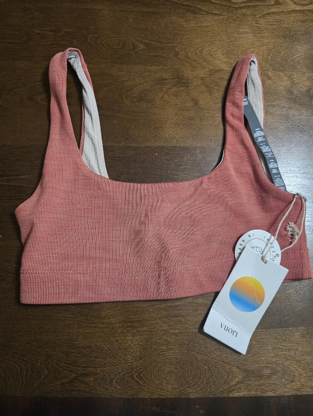 Vuori Ribbed Sports Bra VW1002 Rust Red Small Stretchy Minimalist Activewear